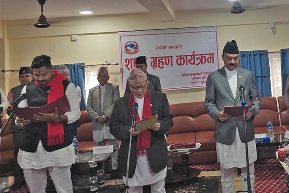लुम्बिनीका मन्त्रीद्वारा पद तथा गोपनीयताको शपथ ग्रहण